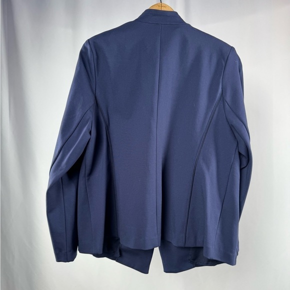 NWT Eloquii The Ultimate Stretch Suit Blazer in Navy Size 14 - Picture 7 of 9